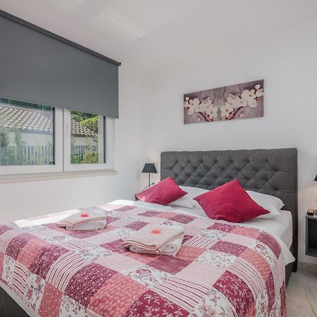 Apartments Elle Luxury Vantacici มาลินสกา ภายนอก รูปภาพ