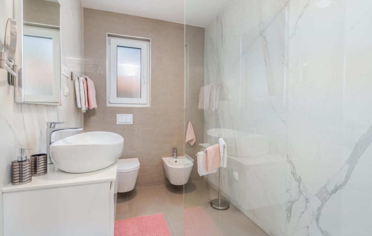 Apartments Elle Luxury Vantacici มาลินสกา ภายนอก รูปภาพ