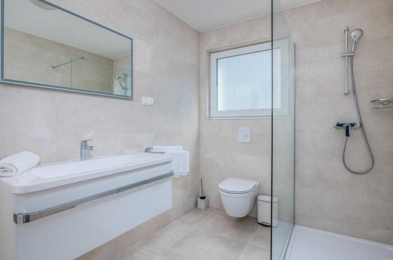 Apartments Elle Luxury Vantacici มาลินสกา ภายนอก รูปภาพ